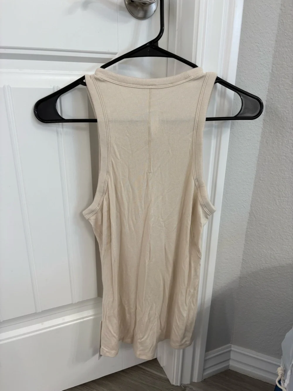 lululemon hold tight Tank - Picture 2 of 4